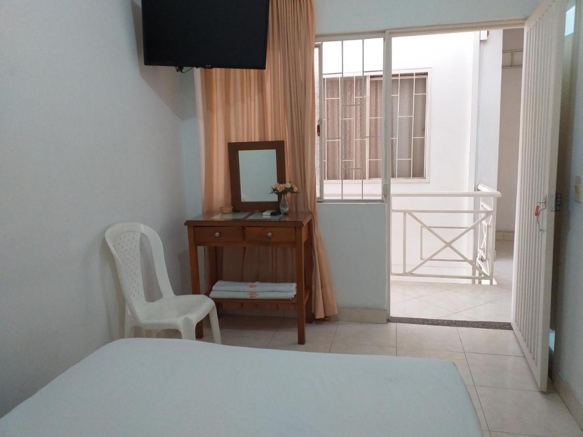 Hotel Comercial Neiva Neiva  Kültér fotó